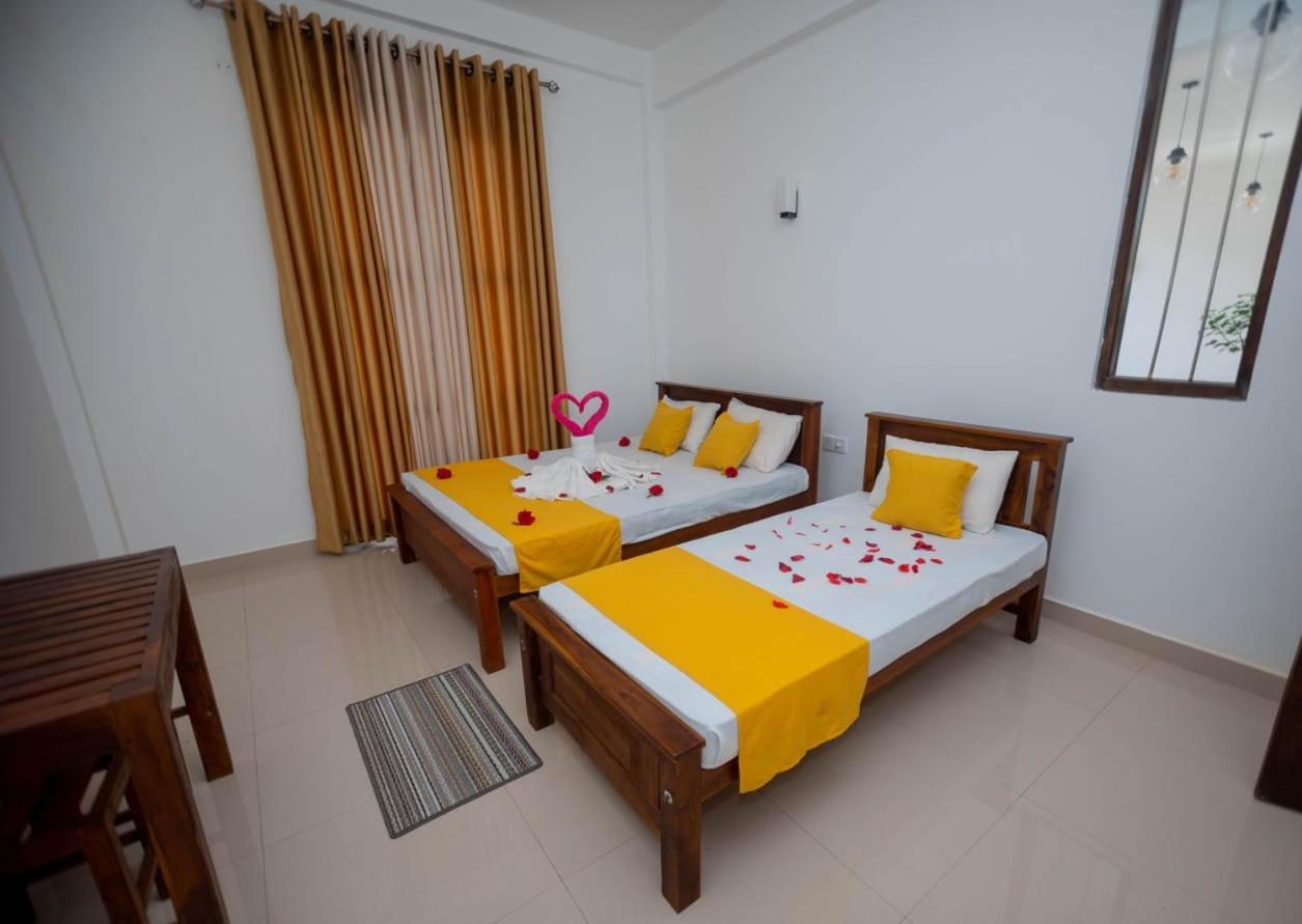 Ehala Family Rest Hotel Anuradhapura Bagian luar foto