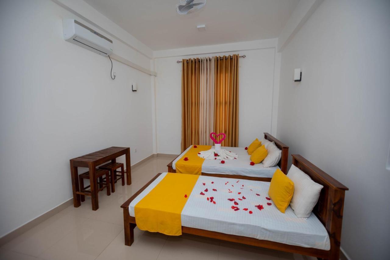 Ehala Family Rest Hotel Anuradhapura Bagian luar foto