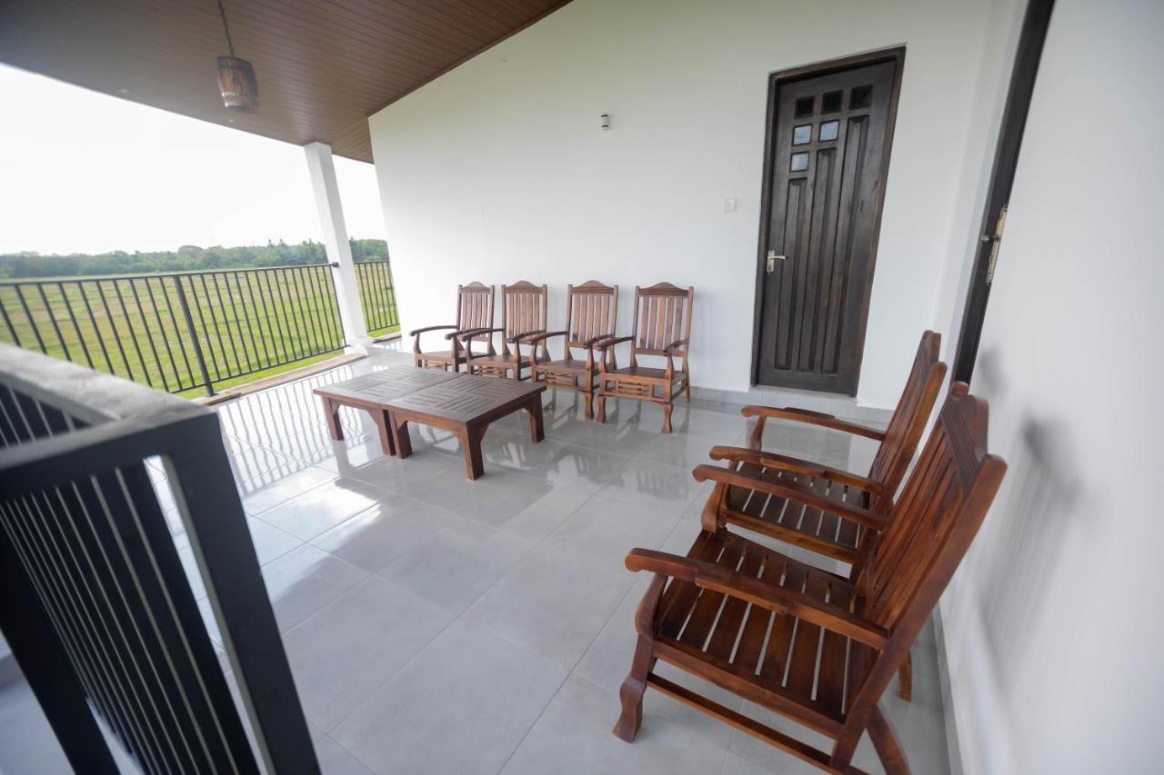 Ehala Family Rest Hotel Anuradhapura Bagian luar foto